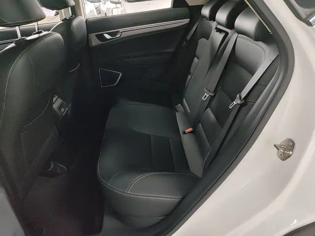 Geely Emgrand GS 2019 — фото 17