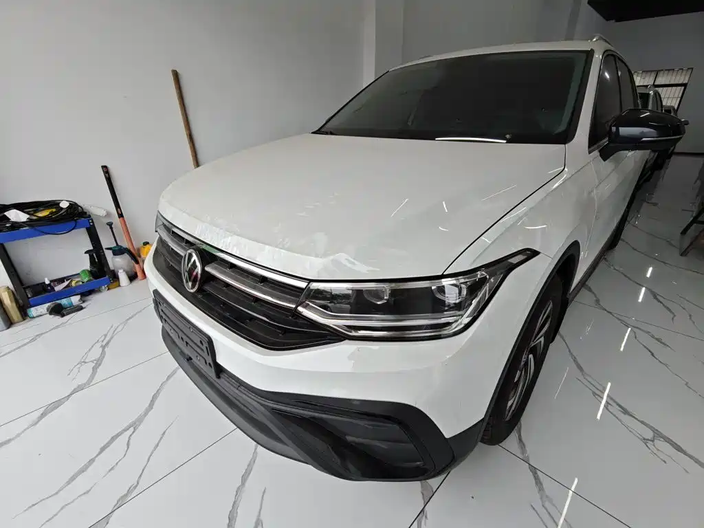 Volkswagen Tiguan L 2026 — фото 2