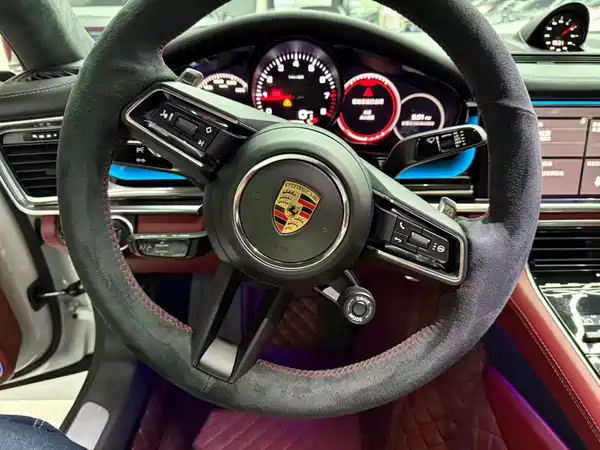 Porsche Panamera 2019