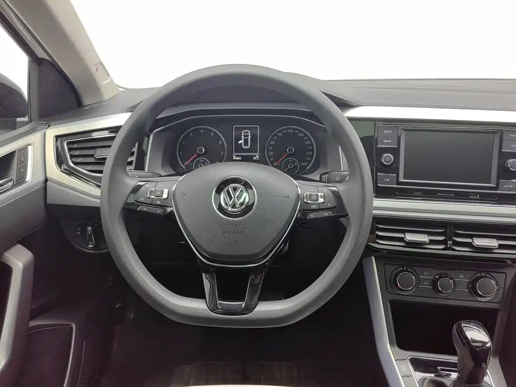 Volkswagen Polo 2021 — фото 11