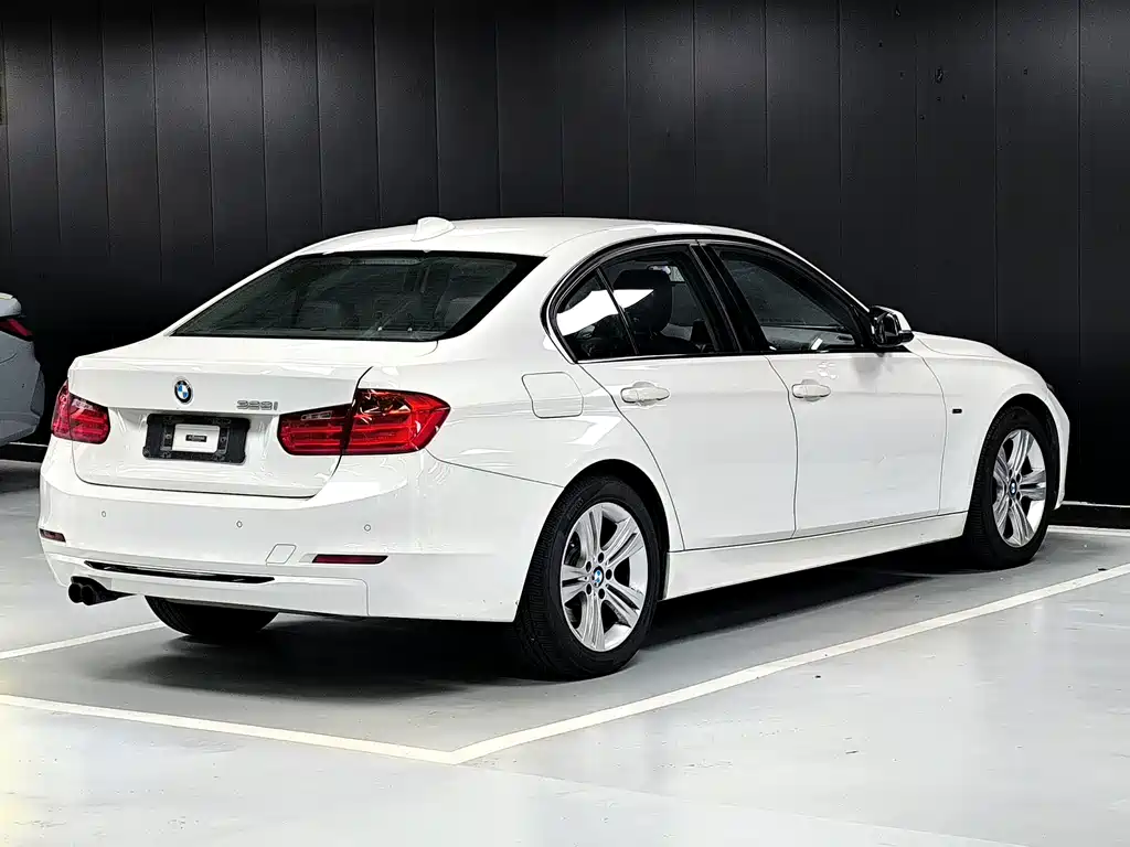 BMW 3 Series 2013 — фото 18