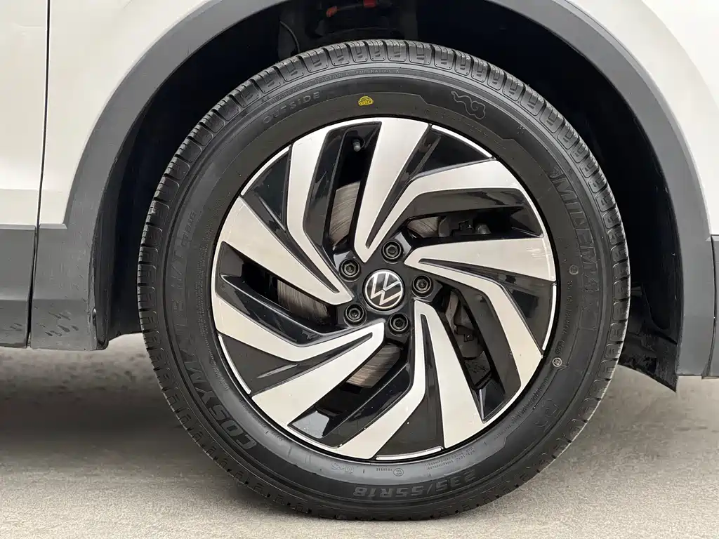 Volkswagen Tiguan L 2022 — фото 19