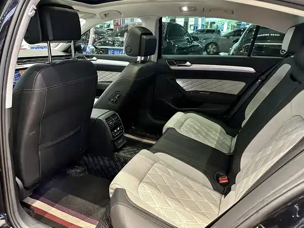 Volkswagen Magotan 2024
