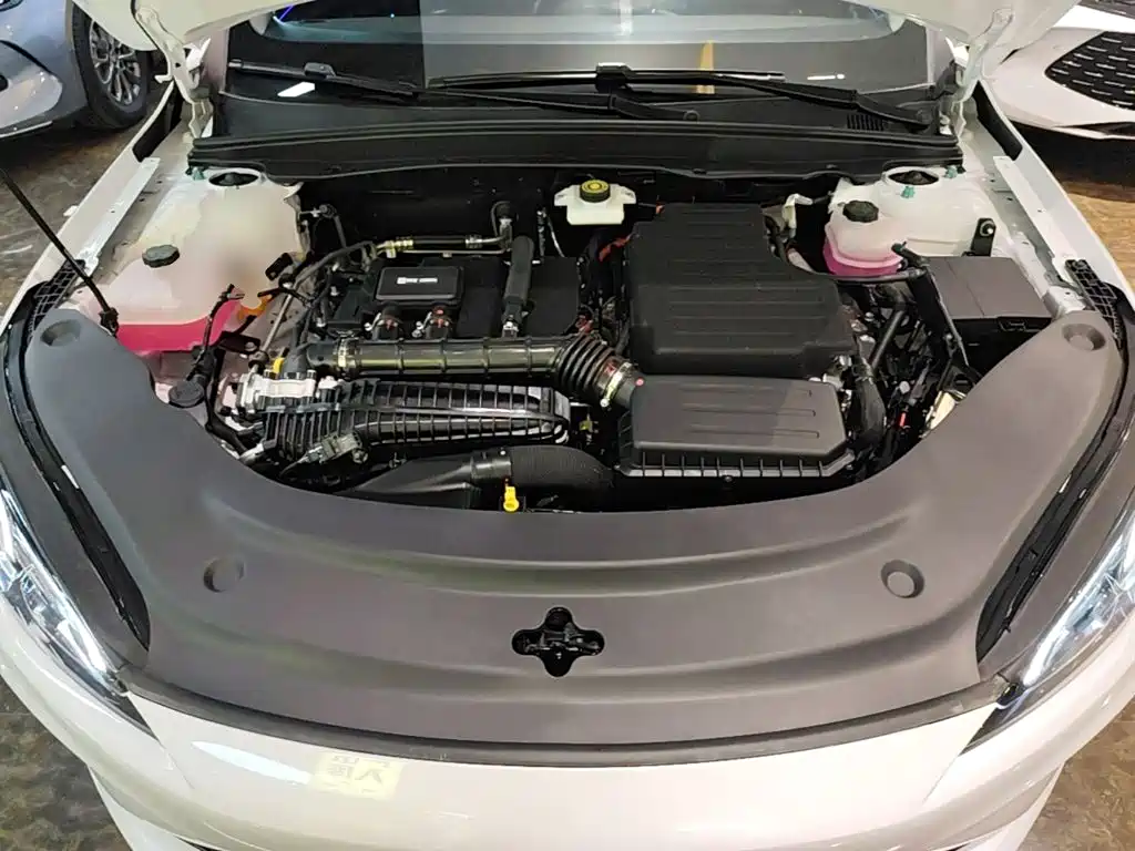 BYD Seal 05 DM-i 2026 — фото 20