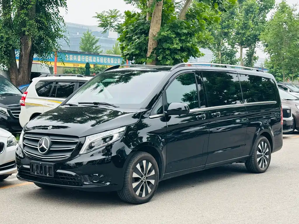 Mercedes-Benz Vito 2023