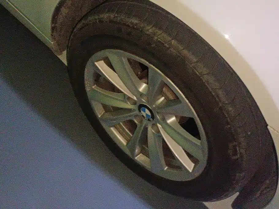 BMW 5 Series 2012
