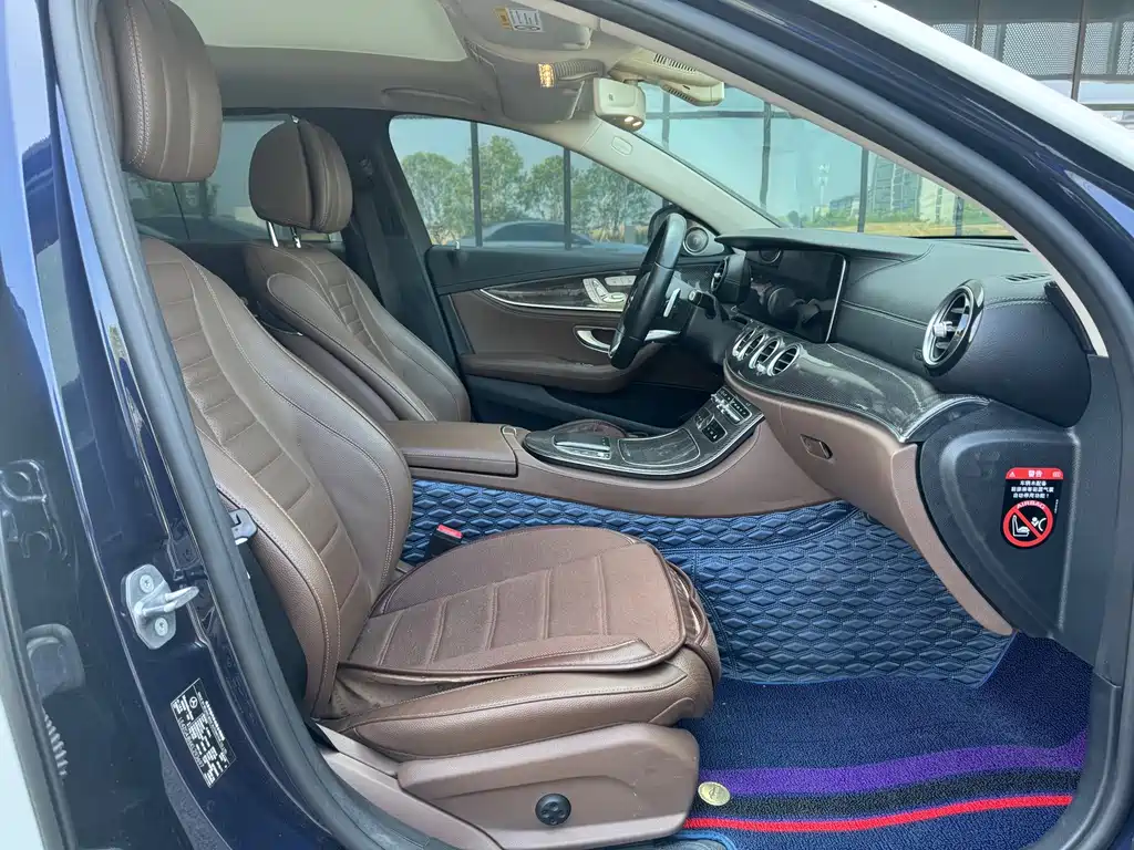 Mercedes-Benz E-Class 2019 — фото 12