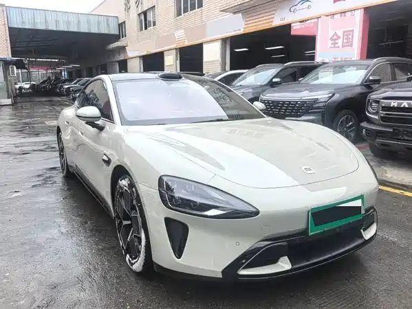 Xiaomi SU7 2025