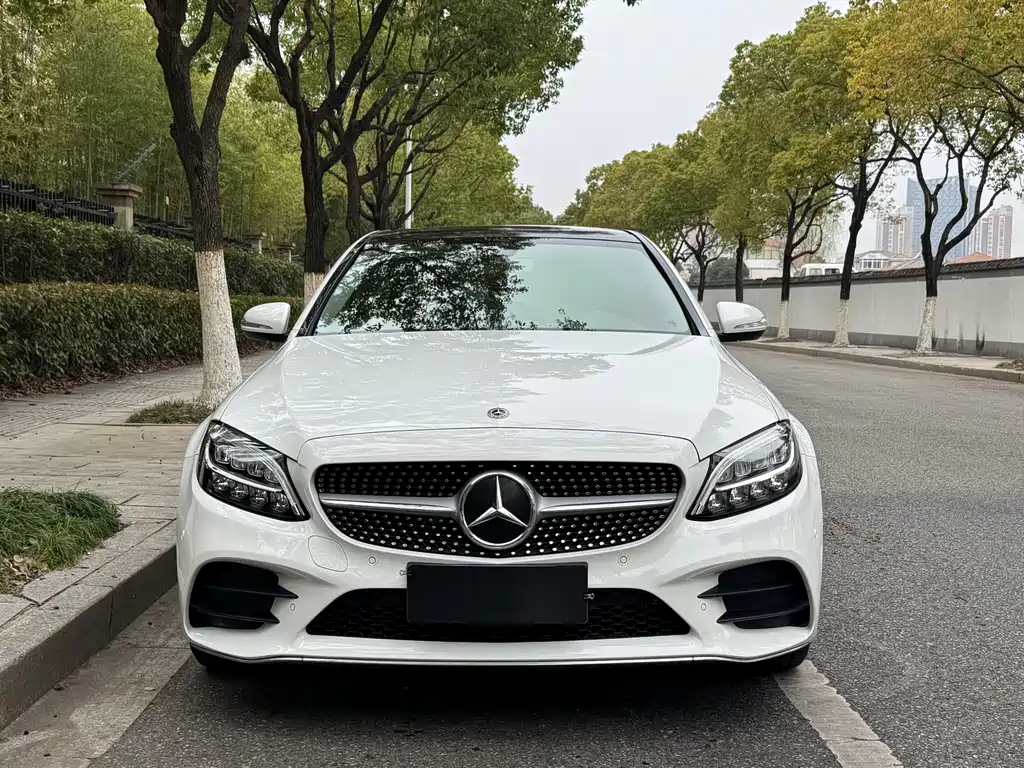 Mercedes-Benz C-Class 2020