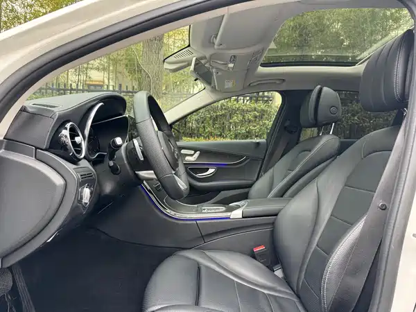 Mercedes-Benz C-Class 2020