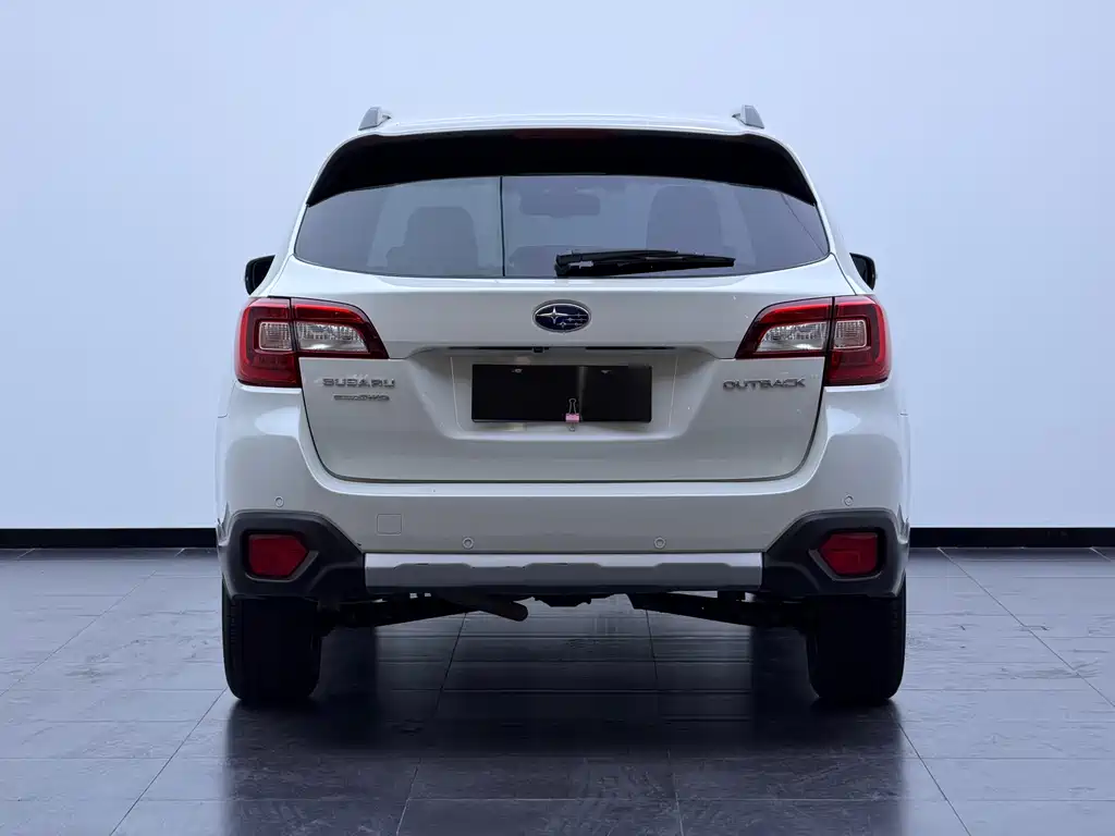 Subaru Outback 2018 — фото 13