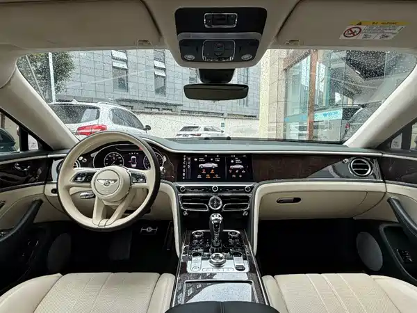 Bentley Flying Spur 2022