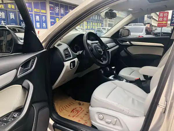 Audi Q3 2015
