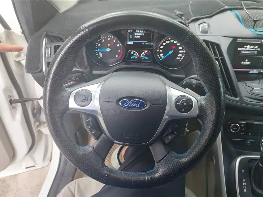Ford Kuga 2013 — фото 15