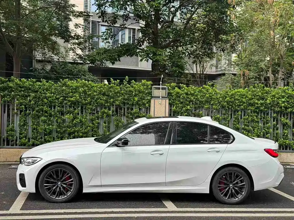 BMW 3 Series 2020