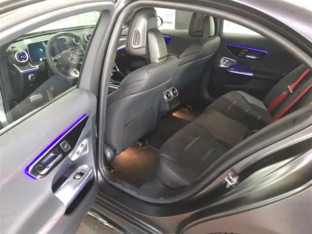 Mercedes-Benz C-Class AMG 2025 — фото 10
