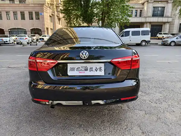 Volkswagen Lavida 2015