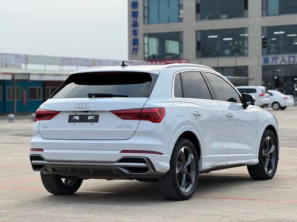 Audi Q3 2022