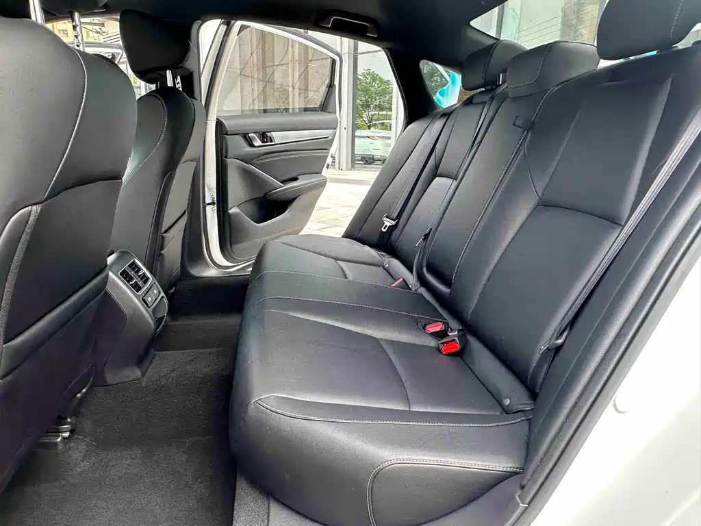 Honda Inspire 2023 — фото 10