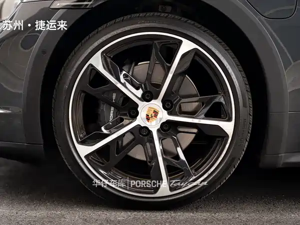 Porsche Taycan 2024