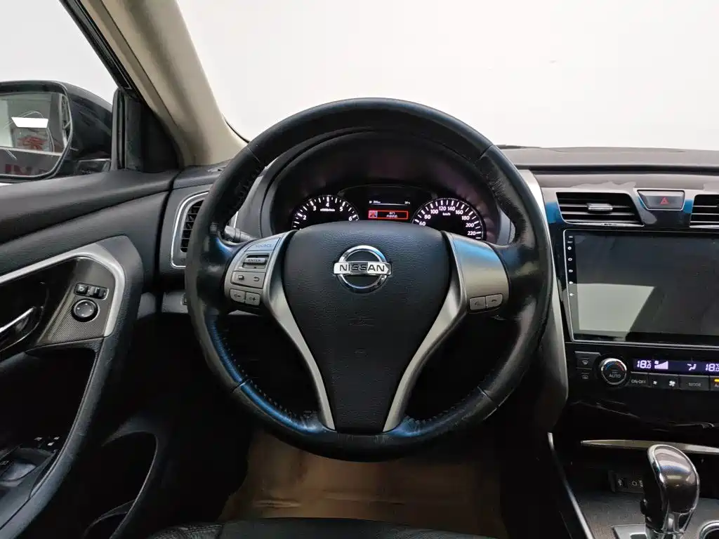 Nissan Teana 2015 — фото 11