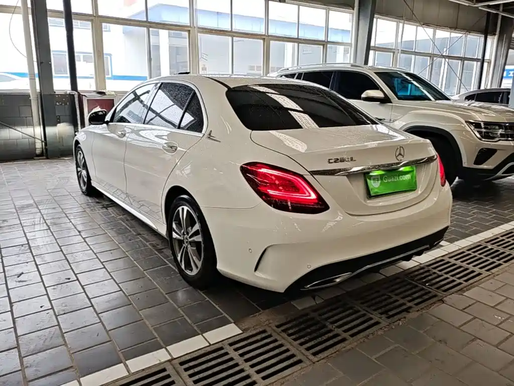 Mercedes-Benz C-Class 2019