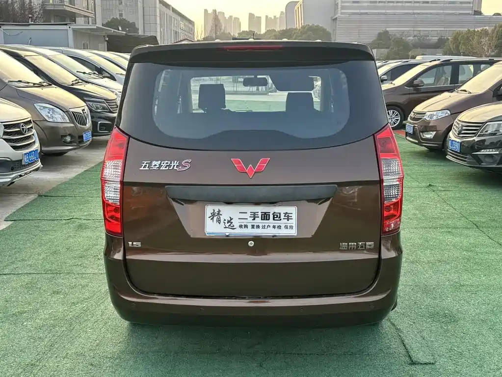Wuling Hongguang 2018 — фото 6