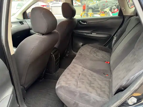 Nissan Tiida 2014