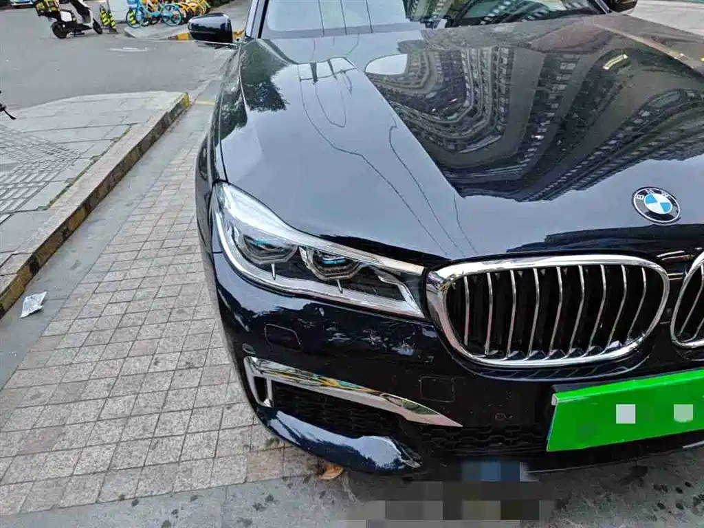 BMW 7 Series 2018 — фото 2