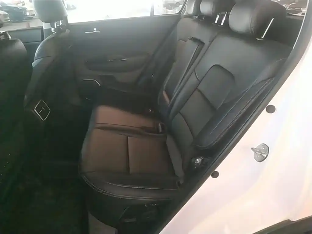 Kia KX5 2017 — фото 17