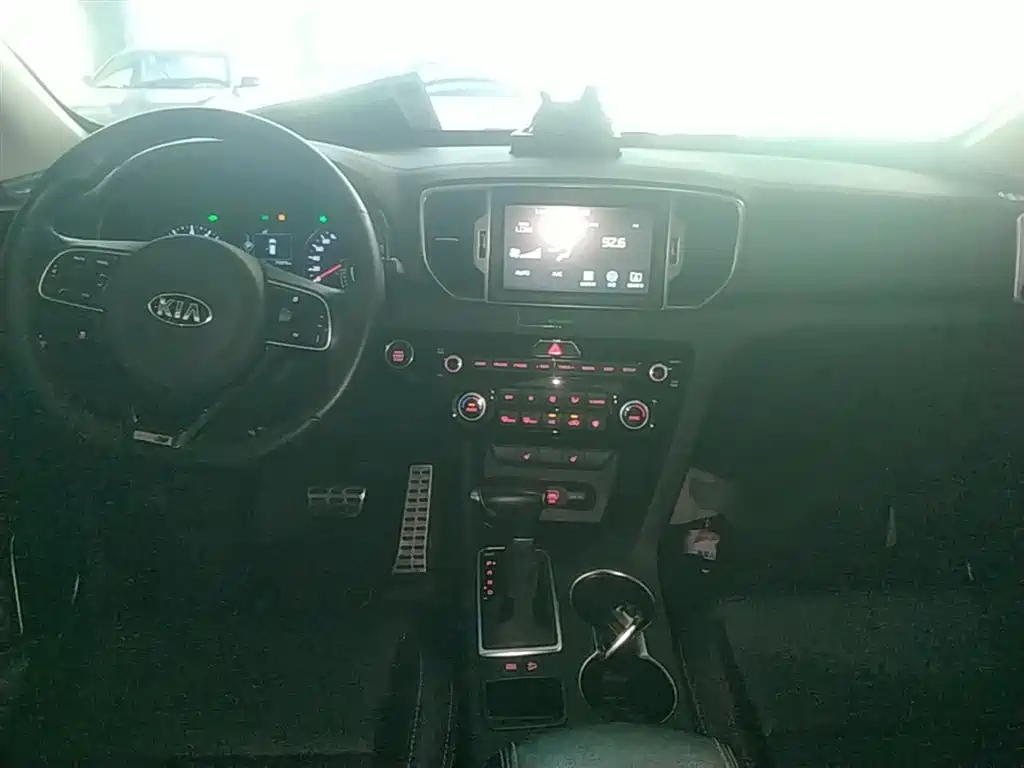 Kia KX5 2017 — фото 10
