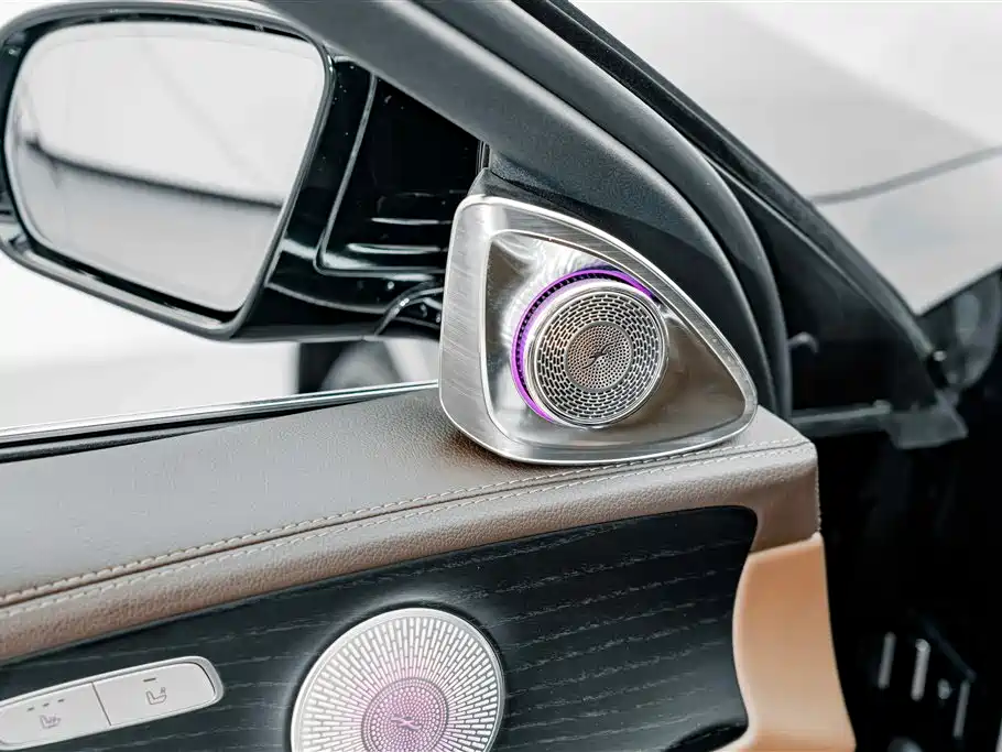 Mercedes-Benz E-Class 2022 — фото 18