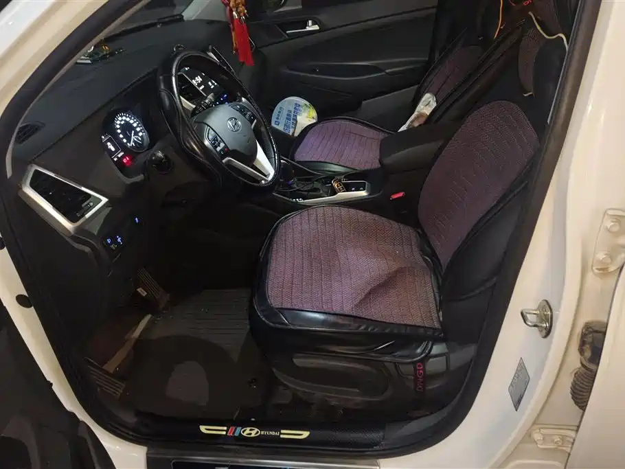 Hyundai Tucson 2017 — фото 9