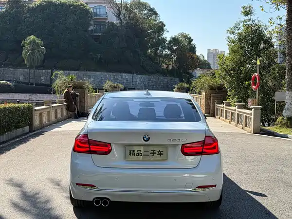 BMW 3 Series 2017