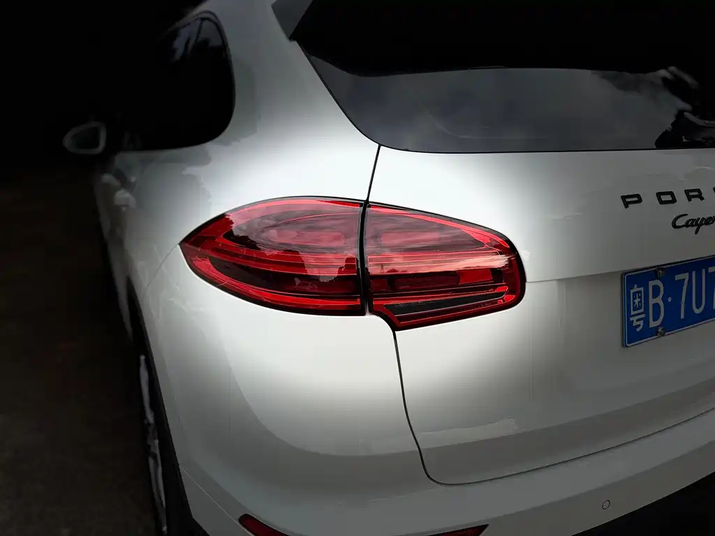 Porsche Cayenne 2015 — фото 13
