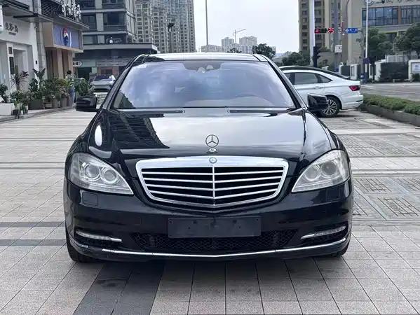 Mercedes-Benz S-Class 2010
