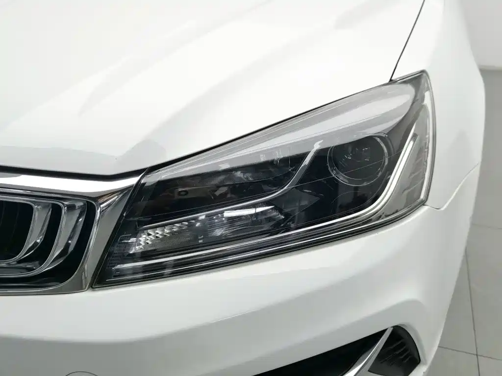 Geely Emgrand 2019