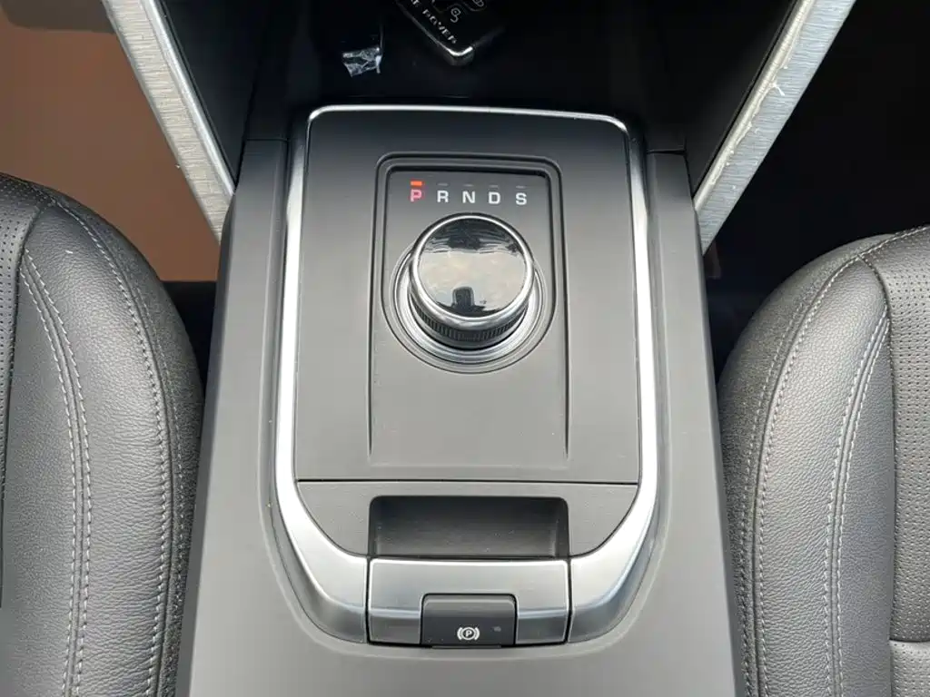 Land Rover Discovery Sport 2019 — фото 11