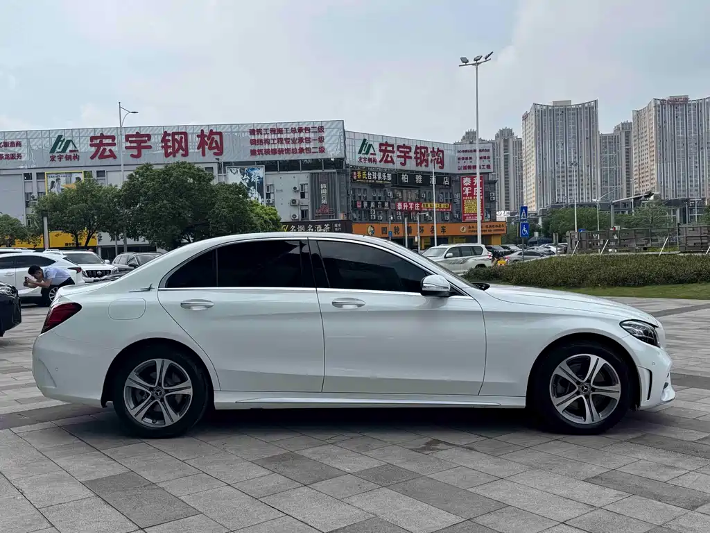 Mercedes-Benz C-Class 2020 — фото 6