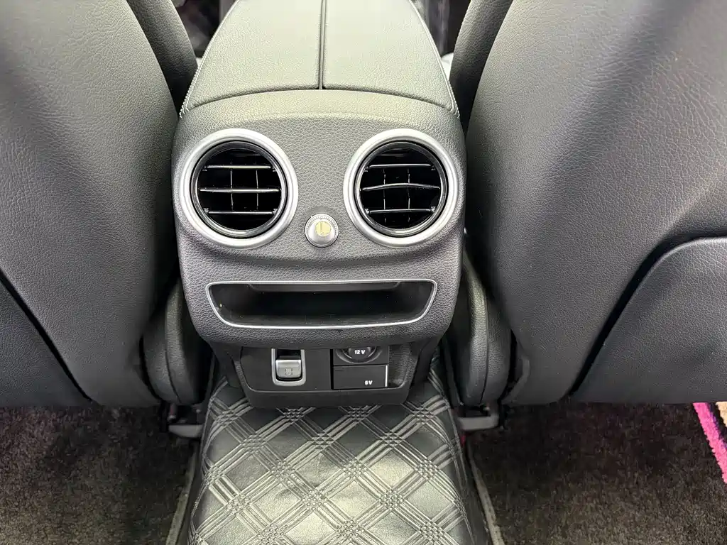 Mercedes-Benz C-Class 2021 — фото 16