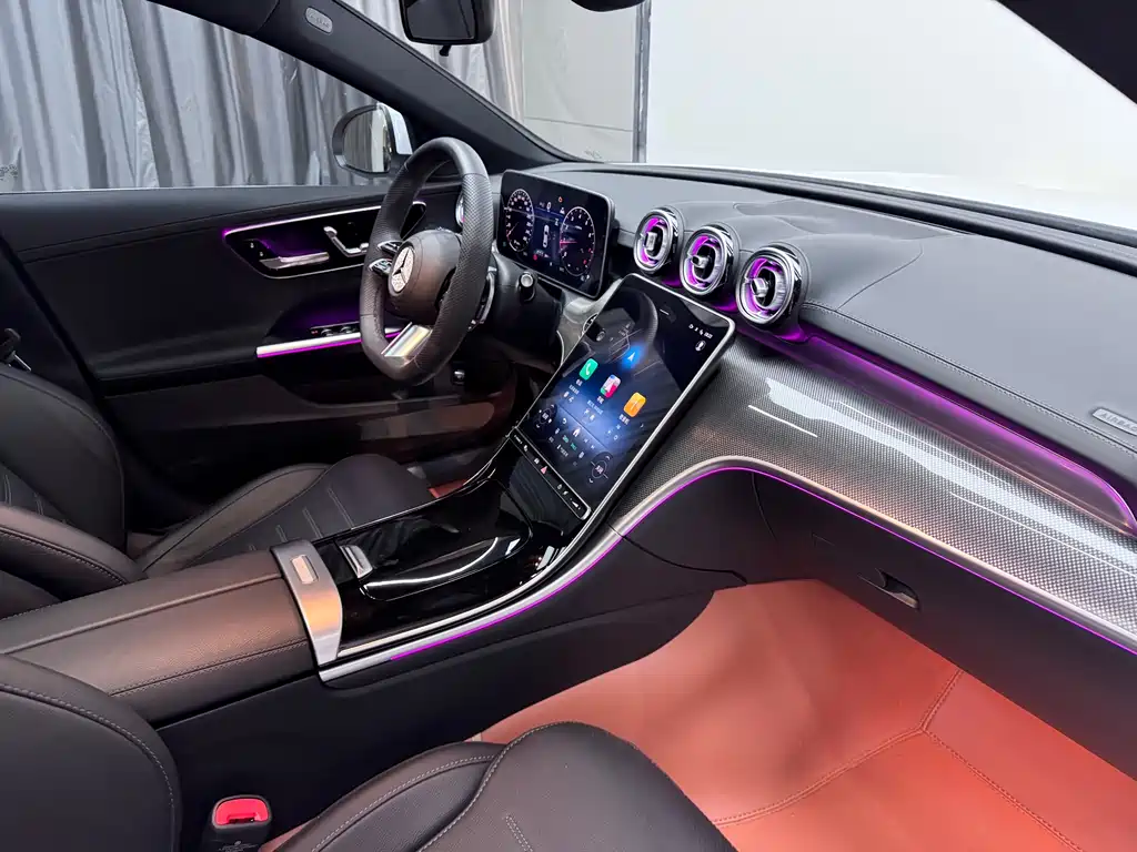 Mercedes-Benz C-Class 2024 — фото 10