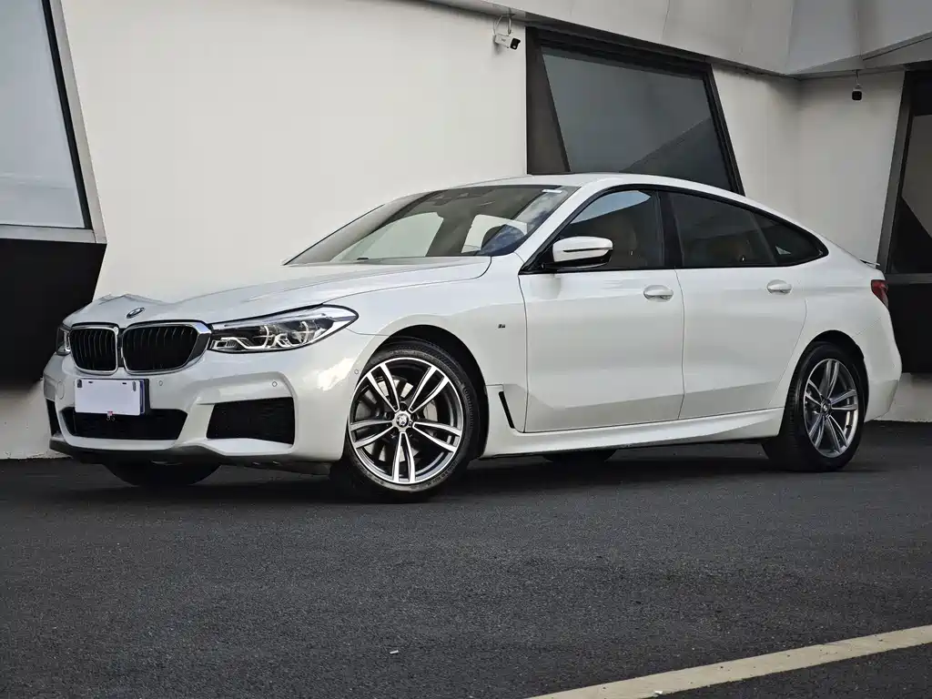 BMW 6 Series GT 2019 — фото 1