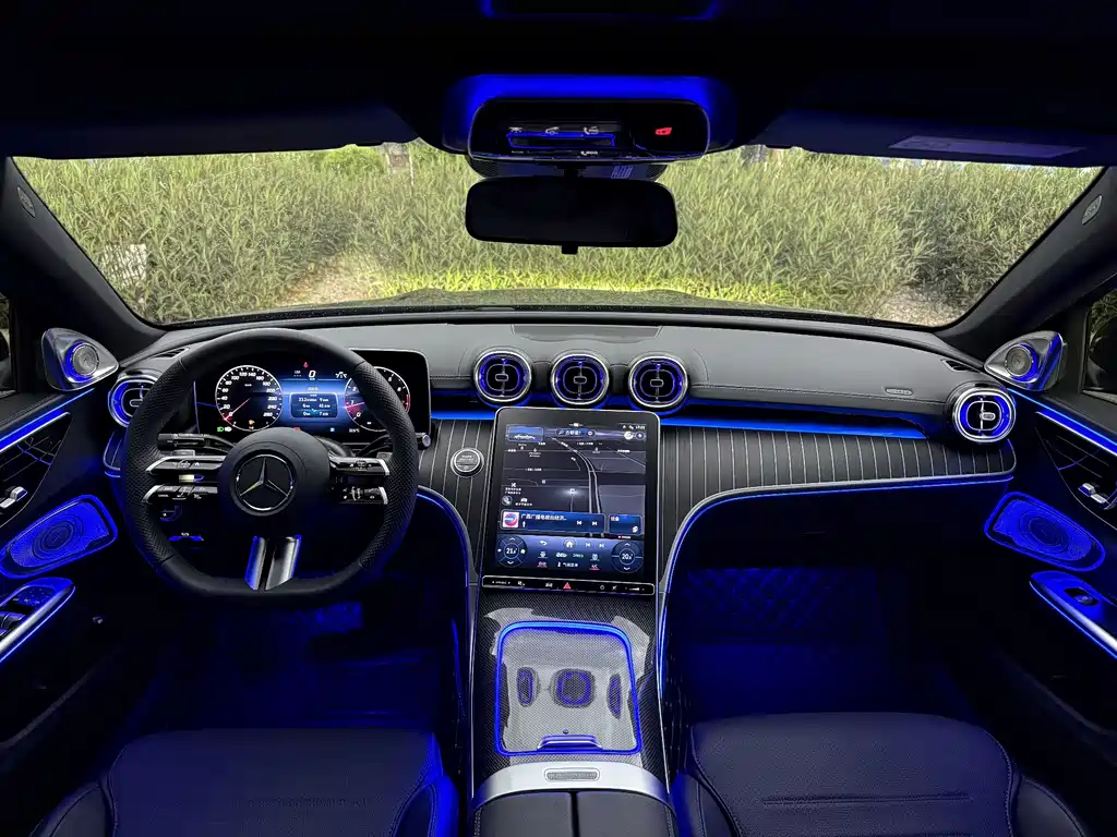 Mercedes-Benz C-Class 2023 — фото 6