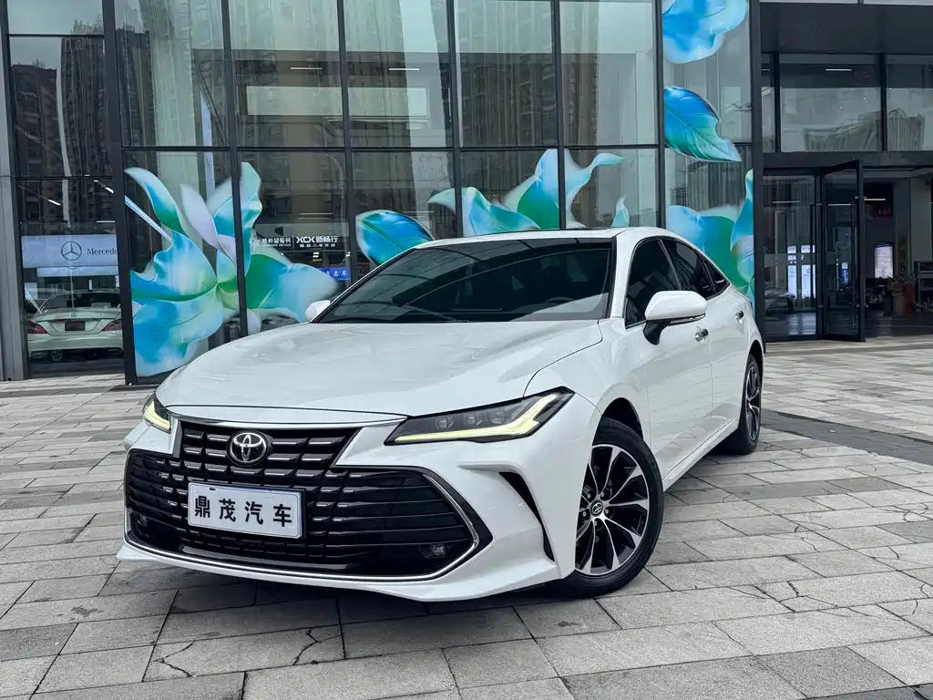 Toyota Avalon 2023 — фото 1
