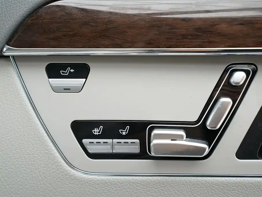 Mercedes-Benz S-Class 2011 — фото 29