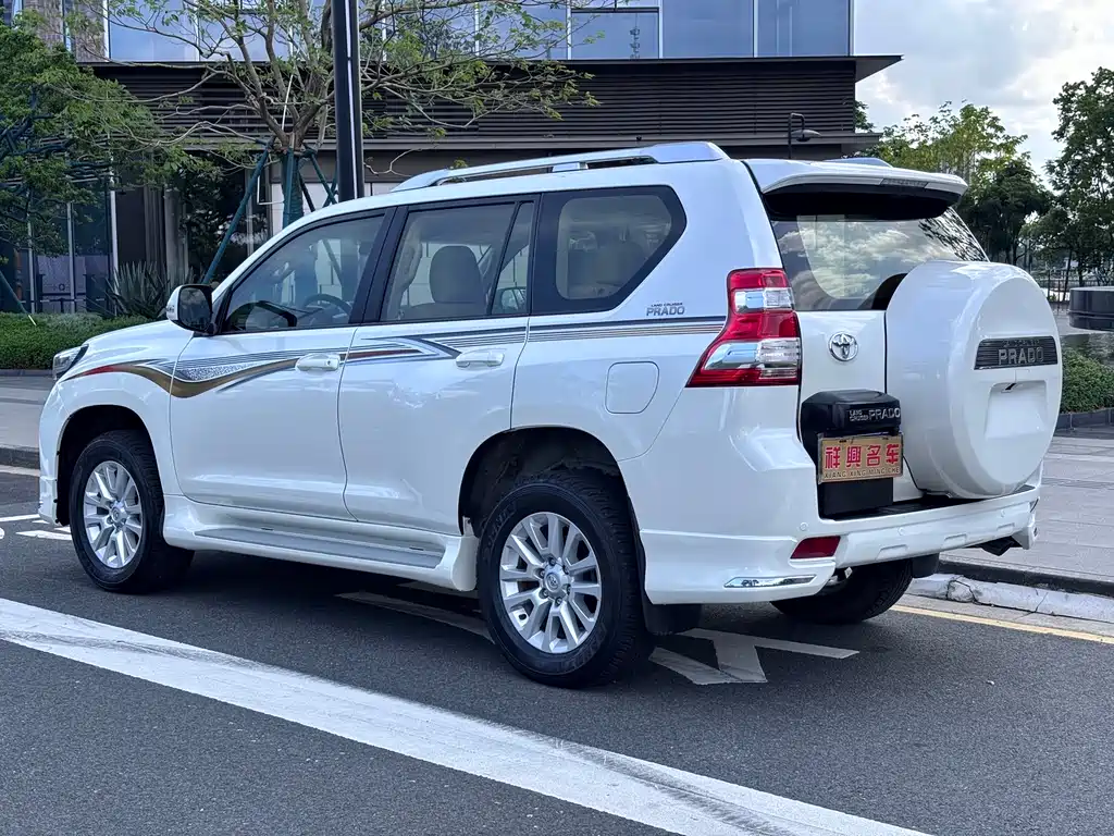 Toyota Prado 2016 — фото 4