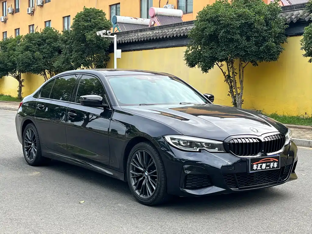 BMW 3 Series 2021