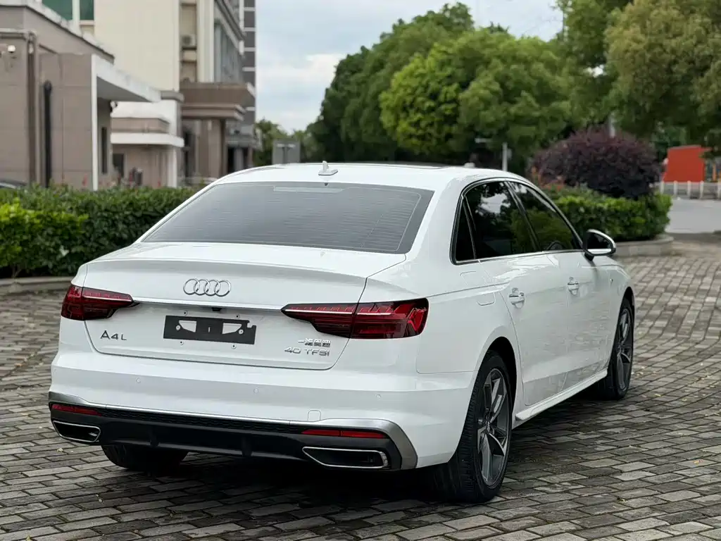 Audi A4L 2020 — фото 4