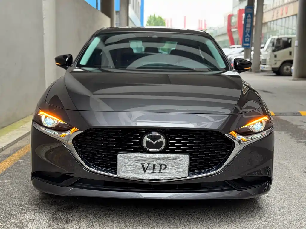 Mazda 3 Axela 2023