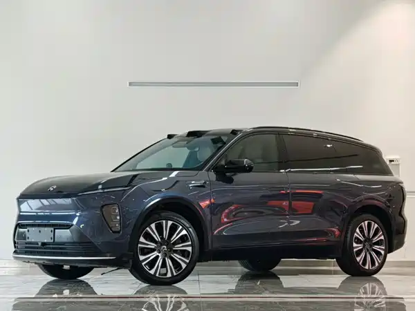 NIO ES8 2023